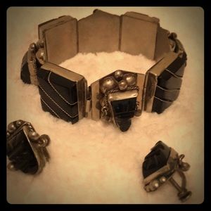 Silver bracelet and earrings vintage style